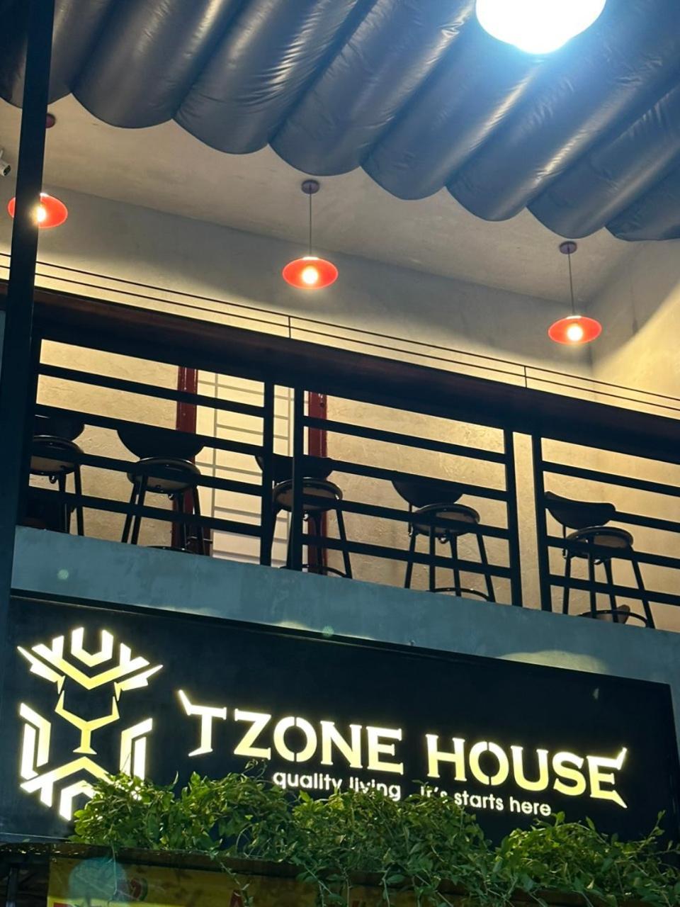 T Zone Hostel - Quiet Place, Near China Town,Ho Thi Ky Street Food,Cafe,Beer Ho Chi Minh-stad Buitenkant foto