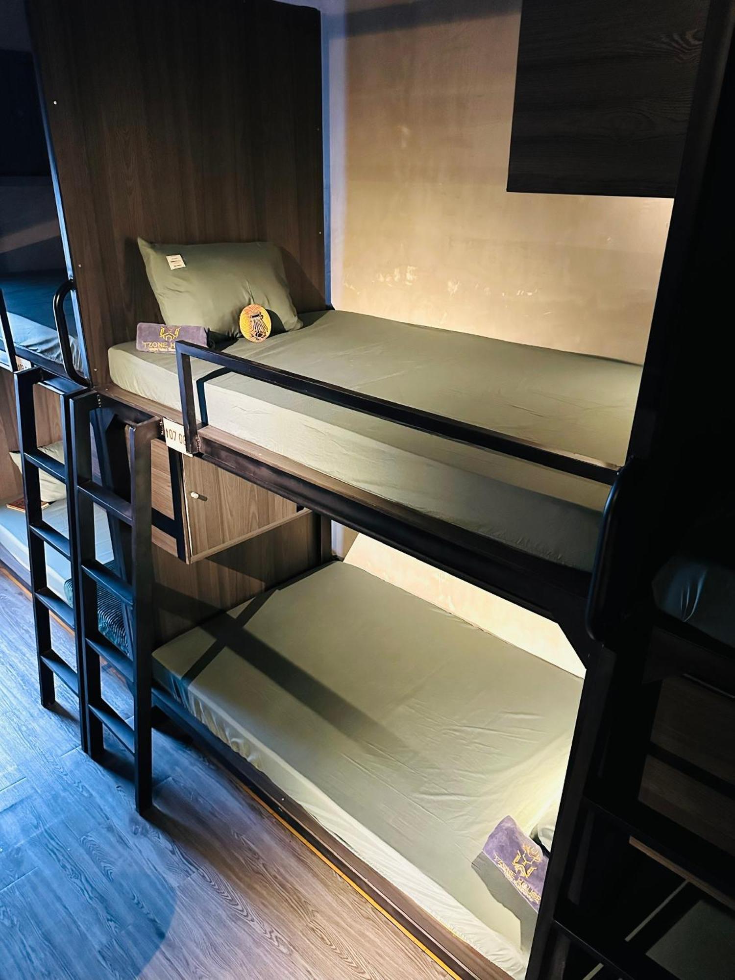 T Zone Hostel - Quiet Place, Near China Town,Ho Thi Ky Street Food,Cafe,Beer Ho Chi Minh-stad Buitenkant foto